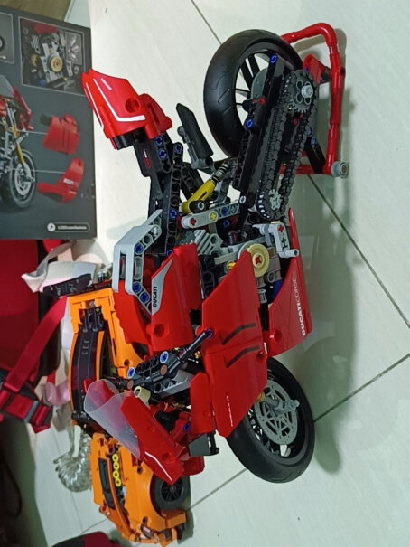 乐高LEGO积木机械系列轮子转向松动吗？