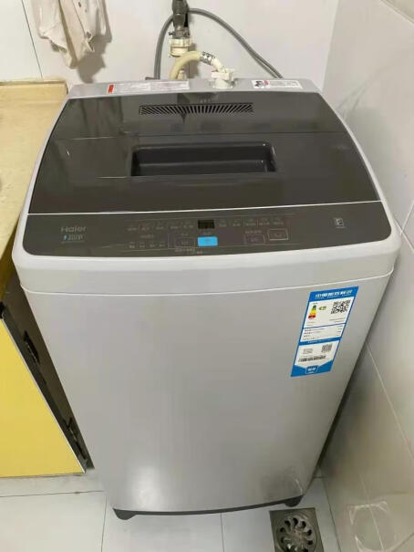 海尔租房神器波轮洗衣机全自动在水位正常情况下洗涤时断断续续进水属于正常吗？