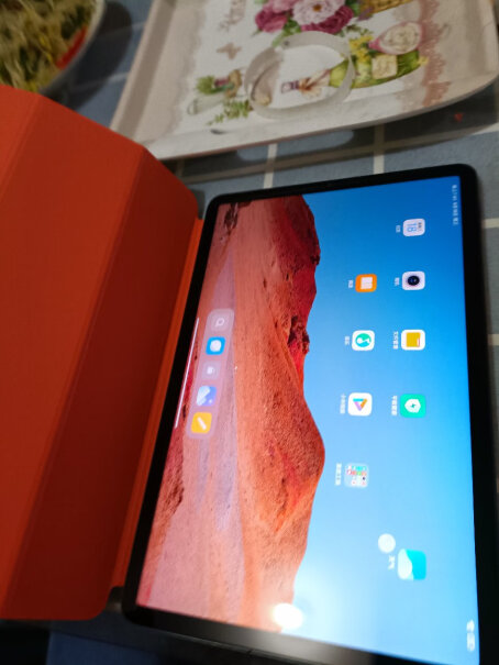 xiaomi112.5K120Hz高清平板小米英寸有已经收到赠品磁吸保护壳的吗？