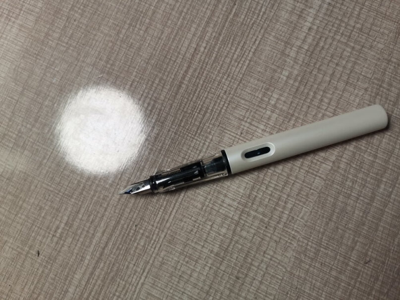 英雄钢笔359正姿这个和Lamy的墨芯通用吗？
