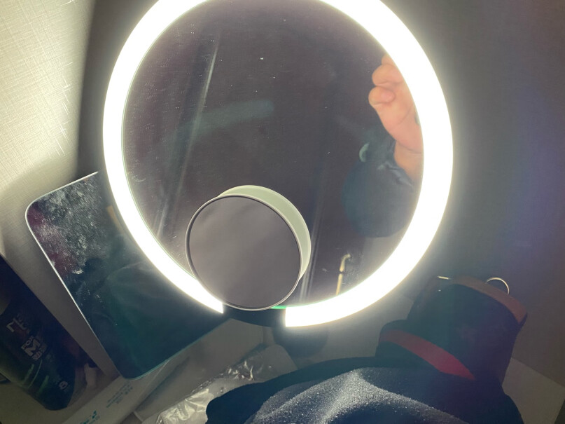 美容器AMIRO化妆镜子LED带灯美容镜高清智能日光镜台式美妆镜好不好,入手使用1个月感受揭露？