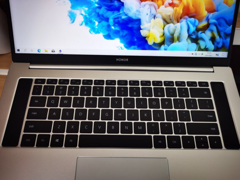 荣耀MagicBook162020新版R7 与R7有什么区别啊？