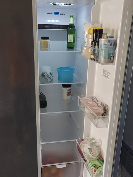 康佳184升双门冰箱亲亲们这款冷藏那边可以放冰棍吗？