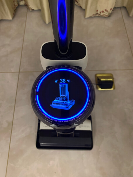 添可TINECO无线智能洗地机芙万2.0LED家用扫地机吸拖一体手持吸尘器美的的添可二代哪个好用？