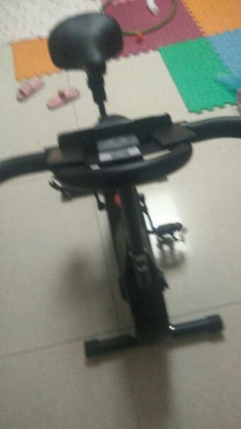 汗马家用动感单车静音运动减肥器材健身车室内脚踏车是静音的吗？