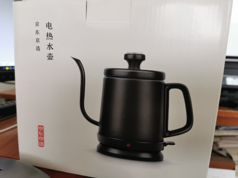 京东（JINGDONG）电水壶-热水瓶京东京造专业手冲咖啡壶应该注意哪些方面细节！坑不坑人看完这个评测就知道了！