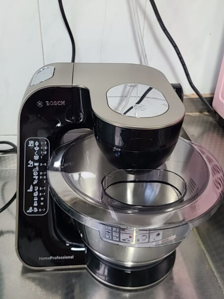博世料理机多功能厨师机和面揉面搅拌家用能磨糖粉吗？
