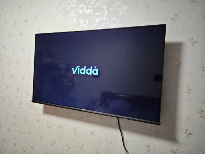 Vidda75V1K-S你们的颜色不艳吗，我家的很刺眼那种鲜艳程度？