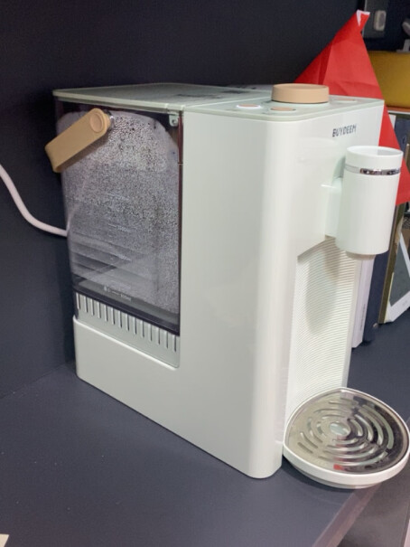 北鼎即热式饮水机即时加热小型迷你茶吧机饮水器感觉箱体里面水有残留，可以打开清理吗？