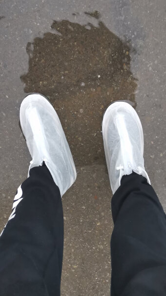 博沃尼克防雨鞋套男女加厚底雨鞋有大码的吗，男士的46的鞋？