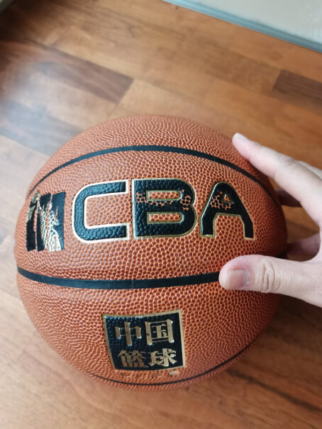 CBA健将篮球7号发泡耐磨橡胶中国蓝球适合小学那种篮球框吗？