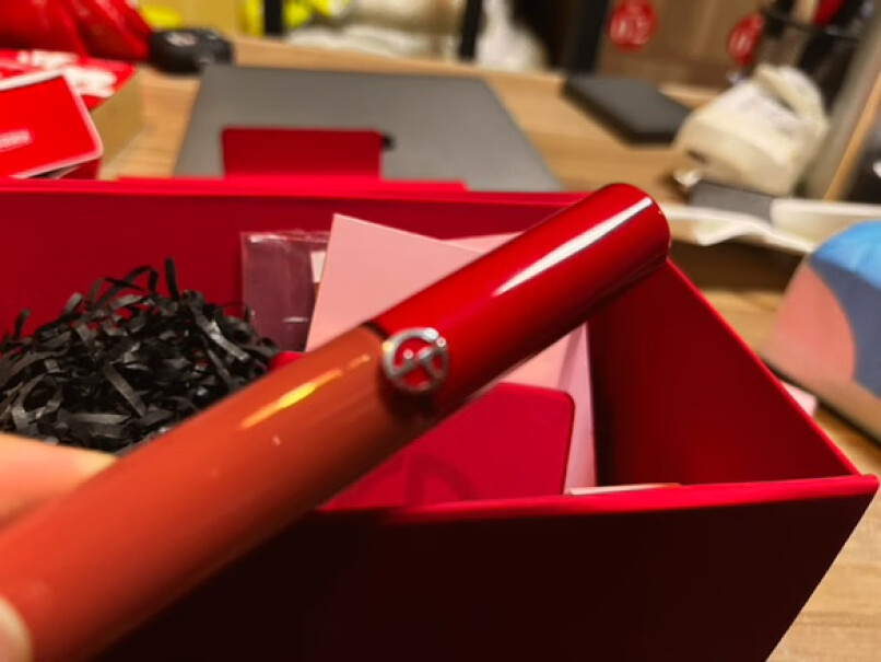 红管Mini205+206+4053.5ml阿玛尼情人节生日礼物三色要注意哪些质量细节？优缺点曝光真相！