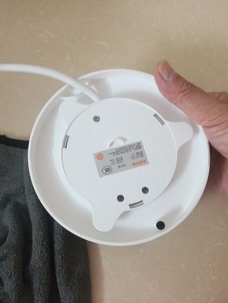 苏泊尔1.5L容量烧水壶数字显温水壶白色好看还是黑色好看？