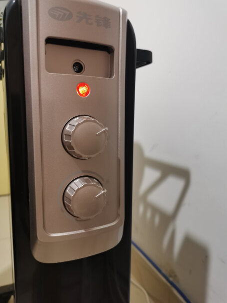 先锋Singfun取暖器电暖器电暖气片家用电热油汀13片全屋速暖低噪节能烘衣加湿DYT-Z2如何使用加热器？