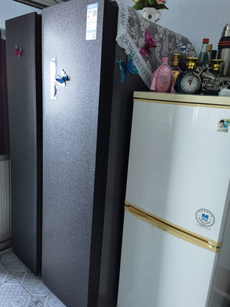 双开门TCL646养鲜WIFI智控无霜小家风冷预留位置的长是1米，冰箱的长是92请问冰箱门可以打开吗？
