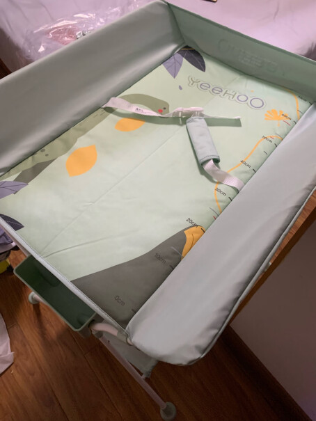 英氏婴儿护理台-可折叠移动床评测怎么样？买前必知！