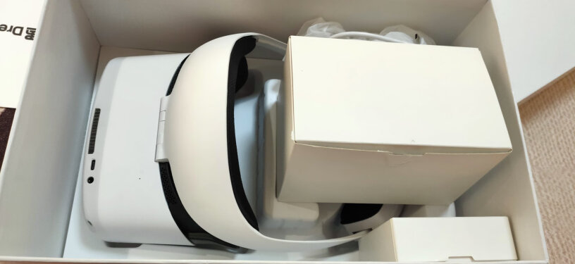 VR眼镜爱奇艺奇遇Dream质量好吗,使用感受大揭秘！