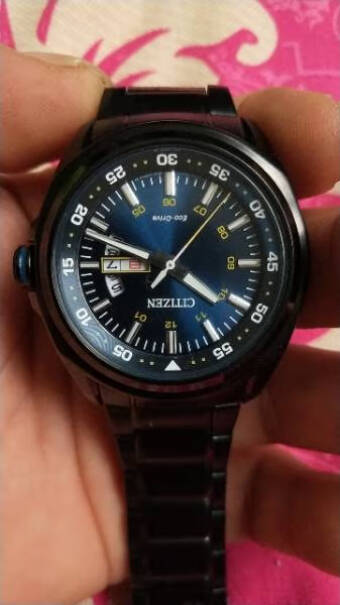西铁城CITIZEN手表光动能深海蓝盘时分针夜光男士腕表为什么表带夏天会脱色？
