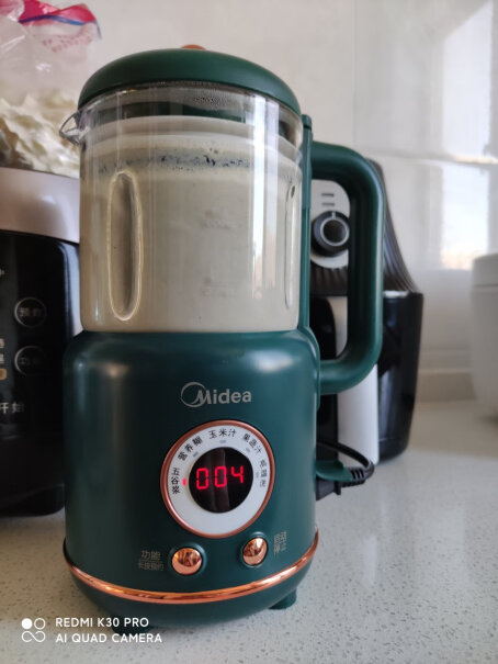 美的（Midea豆浆机0.6L迷你破壁免滤高温清洗家用豆浆机这款豆浆机的刀片怎么洗？