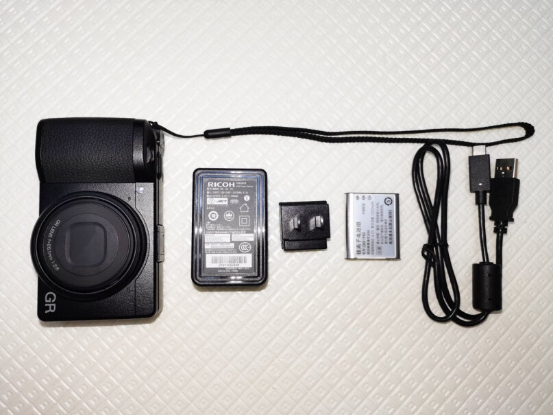 数码相机「新品」理光GR3X数码相机3分钟告诉你到底有没有必要买！买前一定要先知道这些情况！