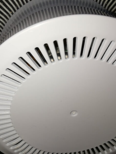 格力风扇七叶变频电风扇指示灯能保持常亮吗？不然经常忘记关风扇。