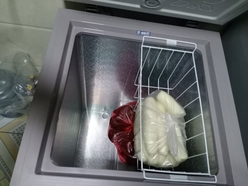 海信145升冷藏冷冻转换冰柜顶开门家用小冷柜我昨天买的，已经工作24小时也没停止过。是不是有问题？档位指针指向6上？