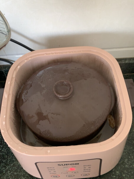 苏泊尔电炖锅电炖盅陶罐里是用冷水还是开水炖啊？