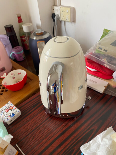 电水壶-热水瓶SMEG斯麦格意大利复古电水壶不锈钢1.7L最新款,功能介绍？