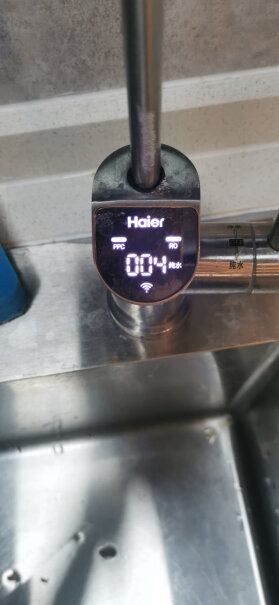 海尔（Haier）京东小家智能生态 家用净水器云净800G双出水直饮机 2.5升我想问下他这个水像自来水一样一直有压力，龙头一打开就有水，还是打开龙头才往上抽水才有水出来？