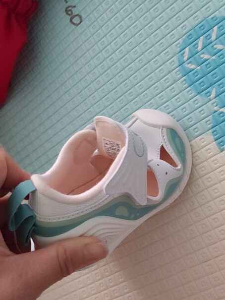 基诺浦（ginoble）学步鞋-步前鞋基诺浦 关键鞋 8-18个月婴儿步前鞋 夏款上新 宝宝鞋子 凉鞋 海底总动员系列TXGB1970 白评测哪款质量更好,分析哪款更适合你？