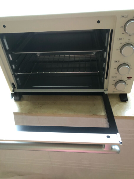 Midea美的35升家用多功能电烤箱质量怎么样？工作时外边会不会很热？