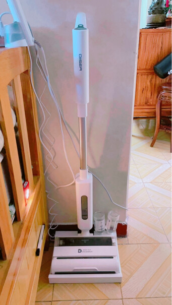 滴水无线智能洗地机家请问可以伸到柜子床底下去打扫吗？