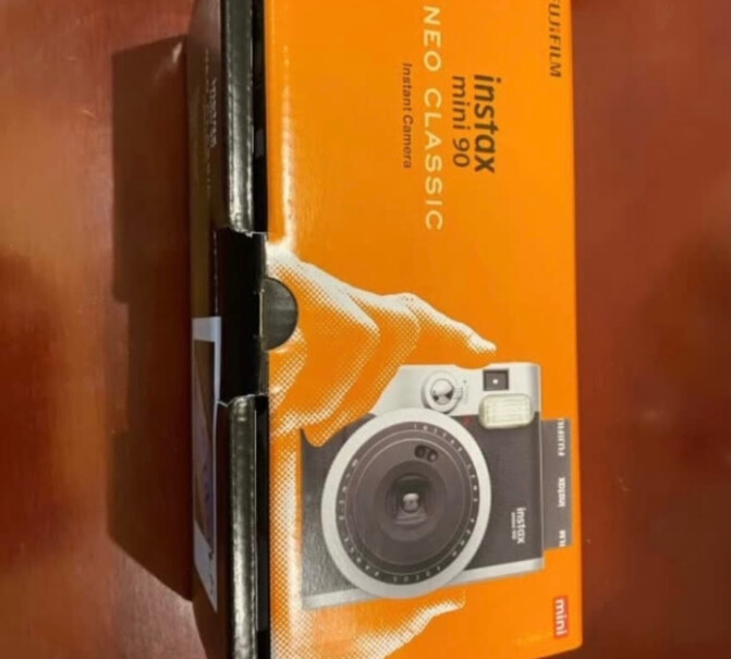 富士instax mini90相机这个相纸是什么规格的？