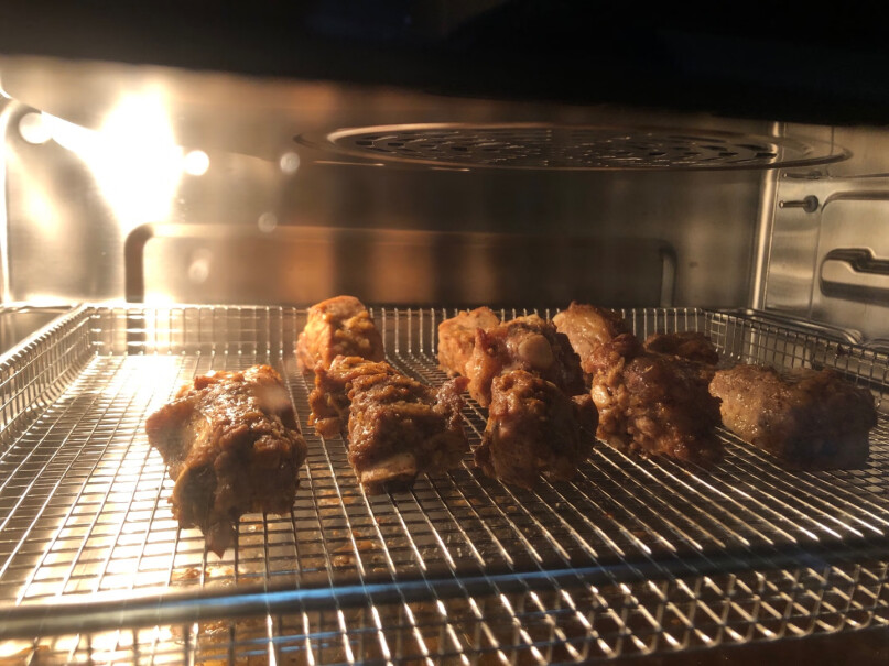大厨蒸烤箱一体机家用台式烤箱蒸箱蒸烤一体机炸锅DB600烤过或者蒸汽过东西后，会有味道吗，会串味到下个烹饪食品吗？