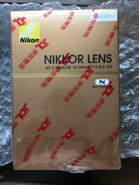 尼康24-70mm人像镜头这个镜头D90能用吗？