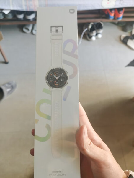 小米手表Color 2 星耀黑和一代表盘一样大吗表带通用吗？