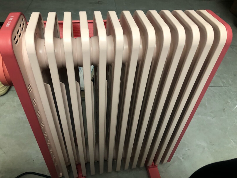 美的取暖器加热有塑料味吗？