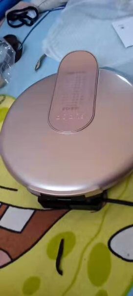 苏泊尔电饼铛多功能家用双面加热煎饼锅请问这个使用时上下盘会晃动吗？上下盘可拆吗？谢谢？