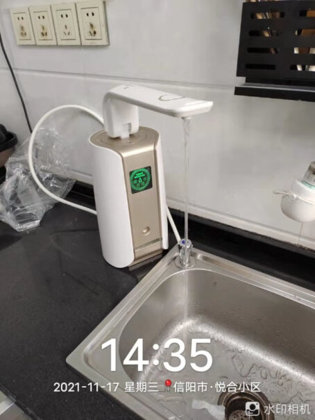 易开得净水器家用直饮厨房大通量自来水龙头过滤器为什么拿出来洗洗就能接着使用，表面能洗里面呢？