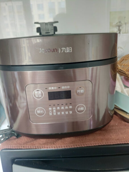 九阳肖战推荐4L容量电饭煲你们煮稀饭好吃吗，怎么我这个像是用开水闷熟的一样，你们是怎么操作的？