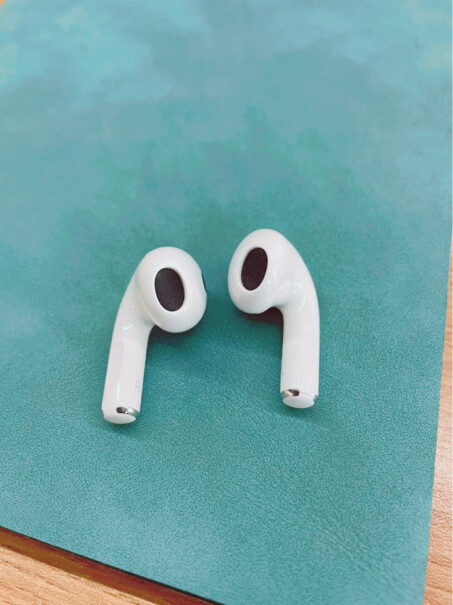 Apple耳机AirPodsiPhone蓝牙无线充电第三代是正品吗？