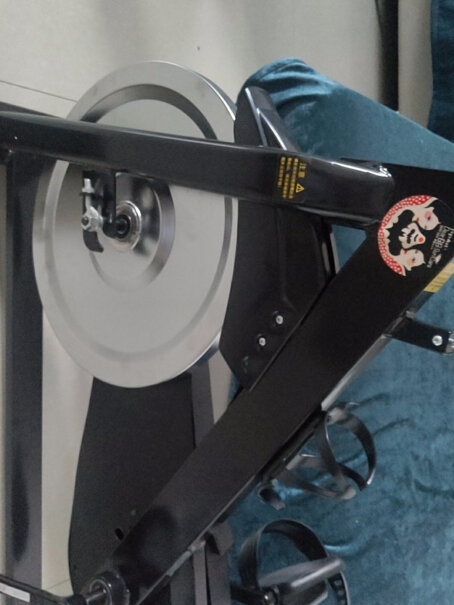 英尔健动感单车家用室内运动健身器材健身车静音脚踏自行车承重效果怎么样？