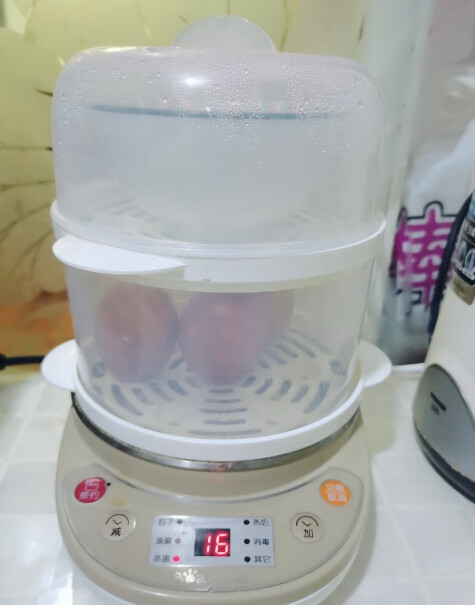 小熊煮蛋器蒸蛋器说明书上写煮蛋放130ml的水，但下面铁盘才能容纳80ml ，还有煮蛋需要多长时间？