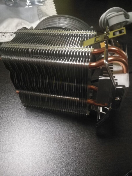 安钛克Antec光棱120RGB电脑主机箱CPU风扇12cm请问i5 7500可以使用吗？微星的主板。