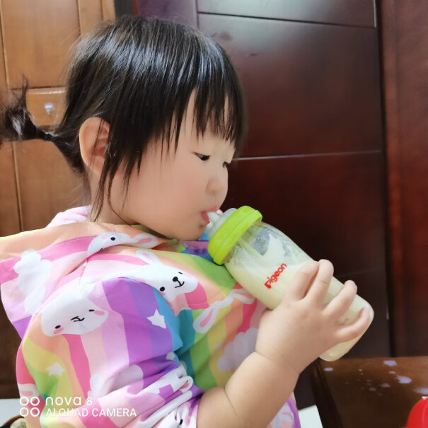 飞鹤超级飞帆臻爱倍护幼儿配方奶粉送的赠品遛娃车好用吗？