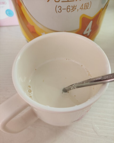飞鹤星飞帆较大婴儿配方奶粉是一个月可以喝三段吗？