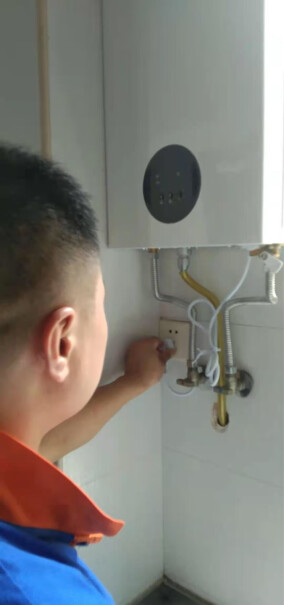 燃气热水器万和12升燃气热水器智能自适温测评大揭秘,使用良心测评分享。