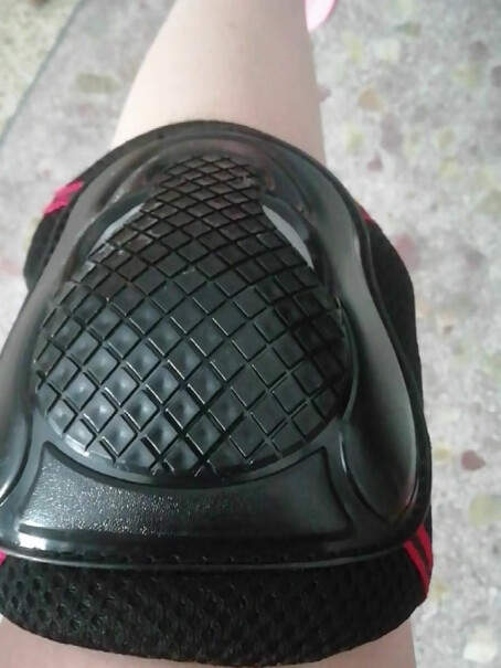 TROLO轮滑护具护膝盖护肘手六件套什么材质？