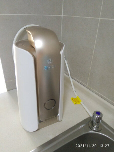 易开得净水器家用直饮厨房大通量自来水龙头过滤器这个有废水吗？