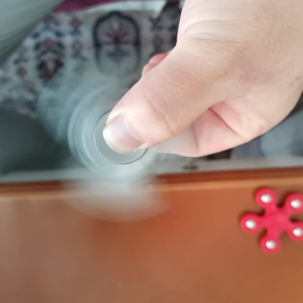 减压玩具钰幻指尖陀螺机械师发光合金edc夜光金属手指间减压解压玩具评测性价比高吗,使用良心测评分享。